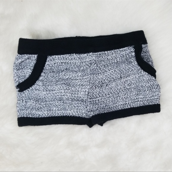 LAST CHANCE! Chanel Inspo Tweed Shorts Suit by Max Studio 2T - Picture 4 of 7